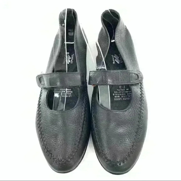 Natural sport flats 8.5 N black leather sticky strap maryjanes vintage 80s 90s